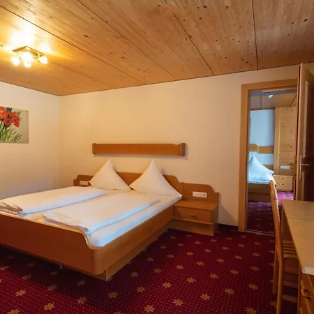 Alpenblume Otel 3*