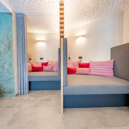 Alpenblume Hotel 3*