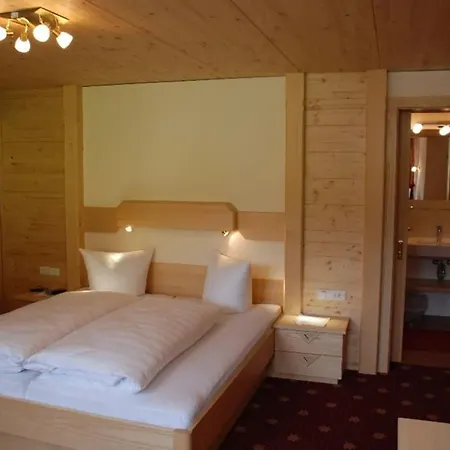Hotel Alpenblume 3*